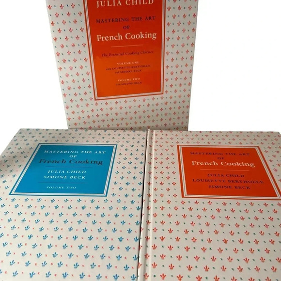 Mastering the Art of French Cooking Volume 1 & 2 box set Julia Child - Picture 3 of 12